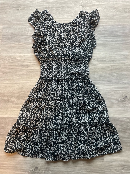 Altar'd State Dresses & Skirts - Altar'd State Black and White Floral Smocked Tiered Dress